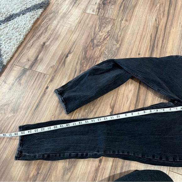 Abercrombie & Fitch Curve Love High Rise Mom Jean - Picture 8 of 9